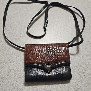 Brighton Crossbody Wallet. Black And Brown